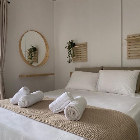 The Lemon Breeze Studio تولو المظهر الخارجي الصورة